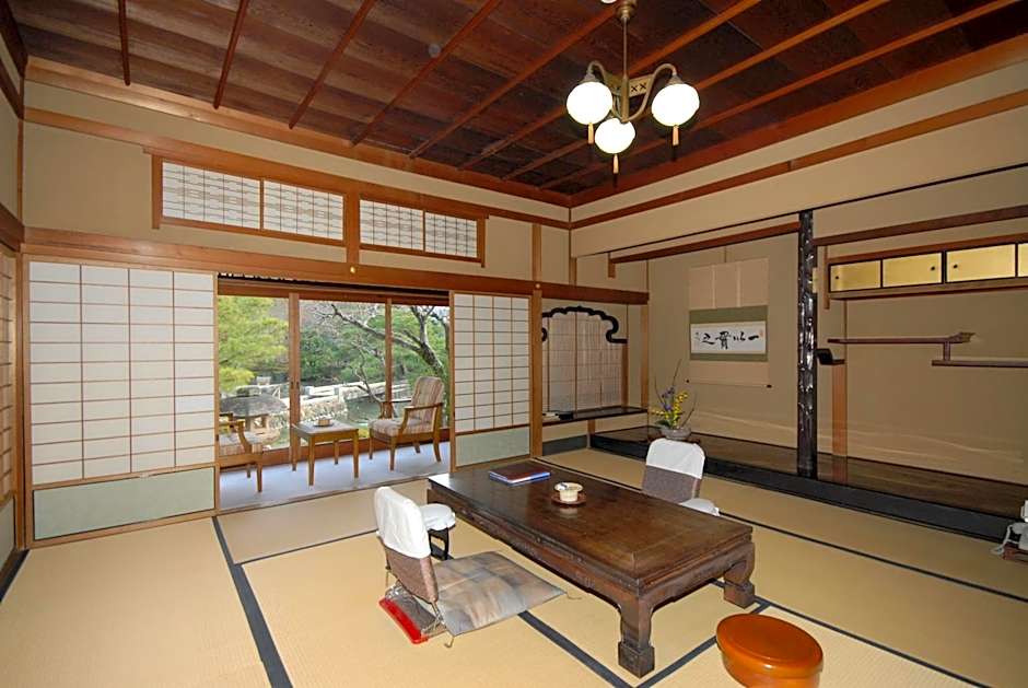 Sansuien