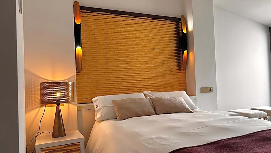 HOTEL FUENTE REDONDA LUXURY