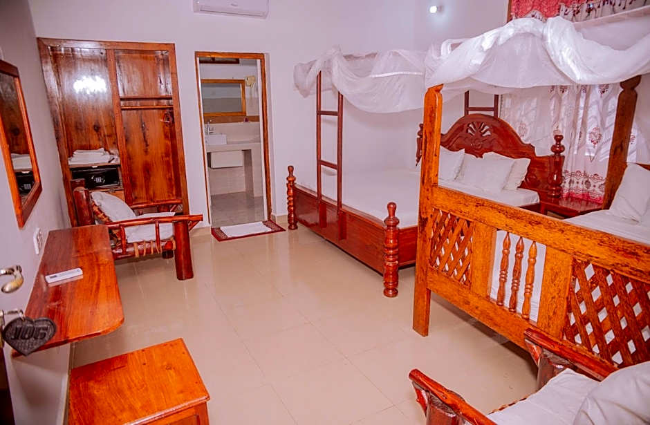 Baraka Beach Bungalows