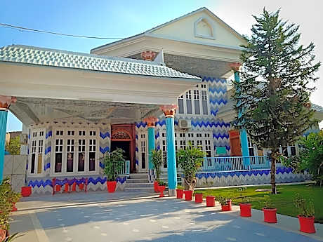 Shahi Palace Guest House