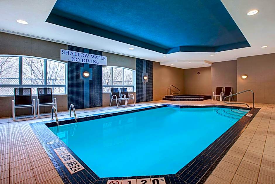 Days Inn & Suites by Wyndham Collingwood