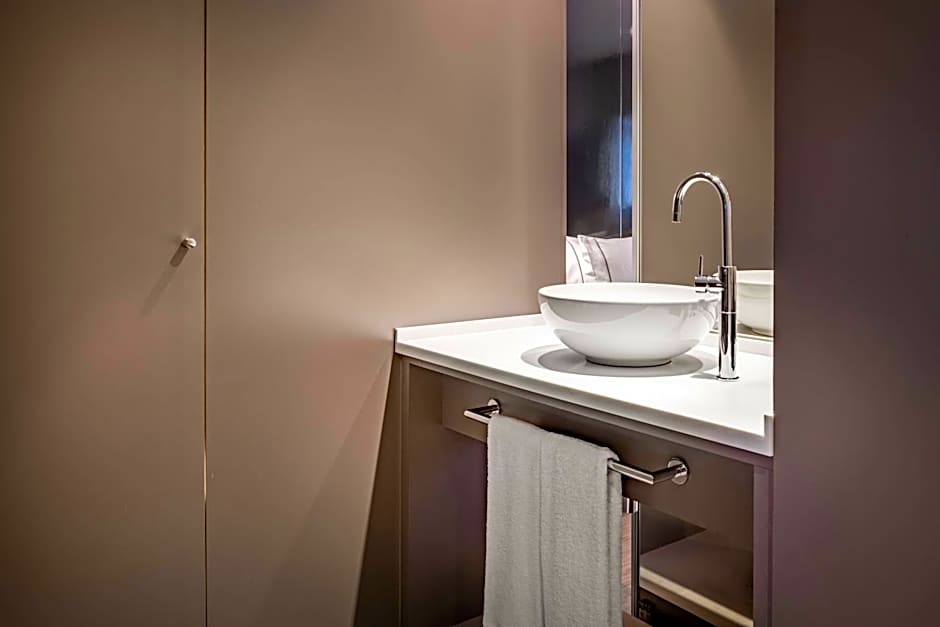 AC Hotel by Marriott Sants