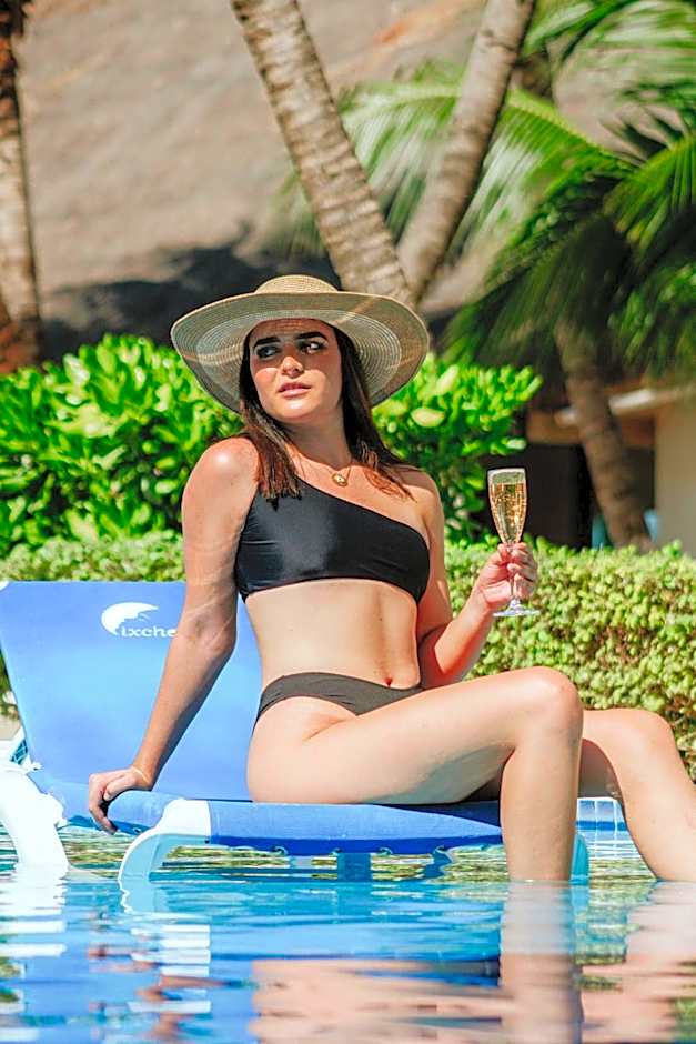 Ixchel Beach Hotel