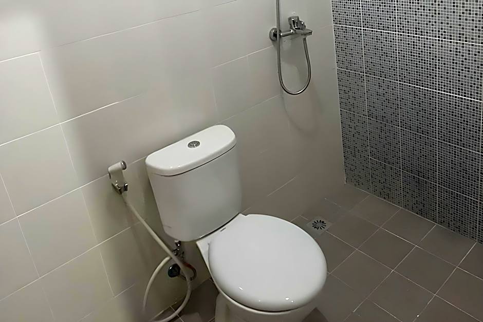 RedDoorz @ Mayjen Sungkono Surabaya