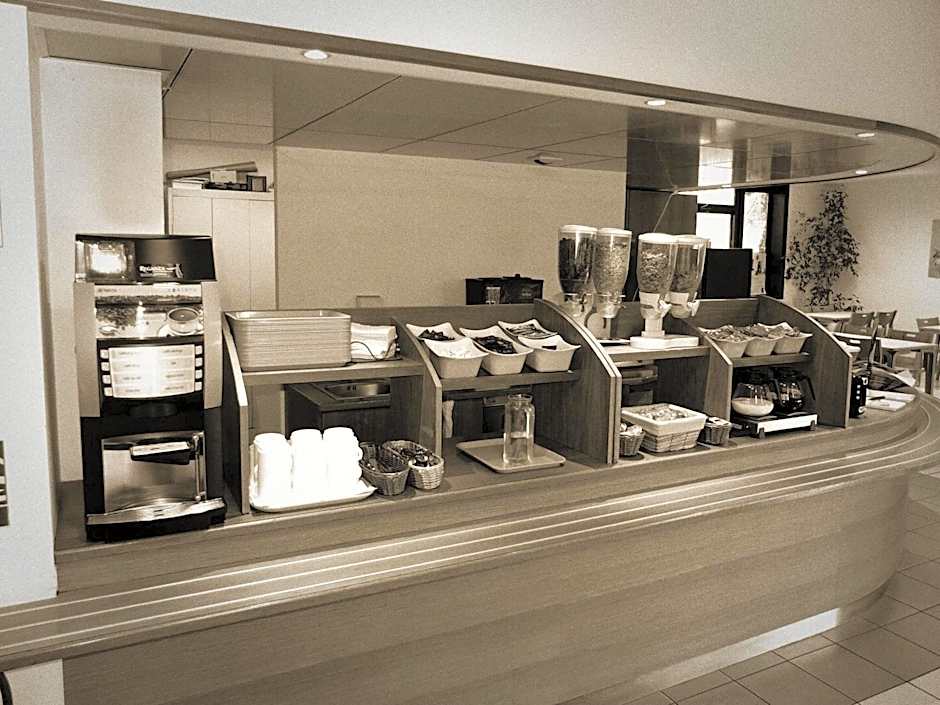 Kyriad Direct Montauban Centre