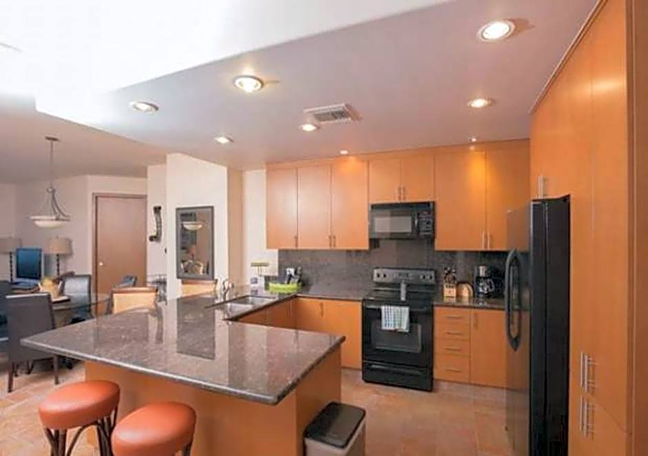 3 Br CONDO AVAILABLE IN LAS PALOMAS SANDY BEACH