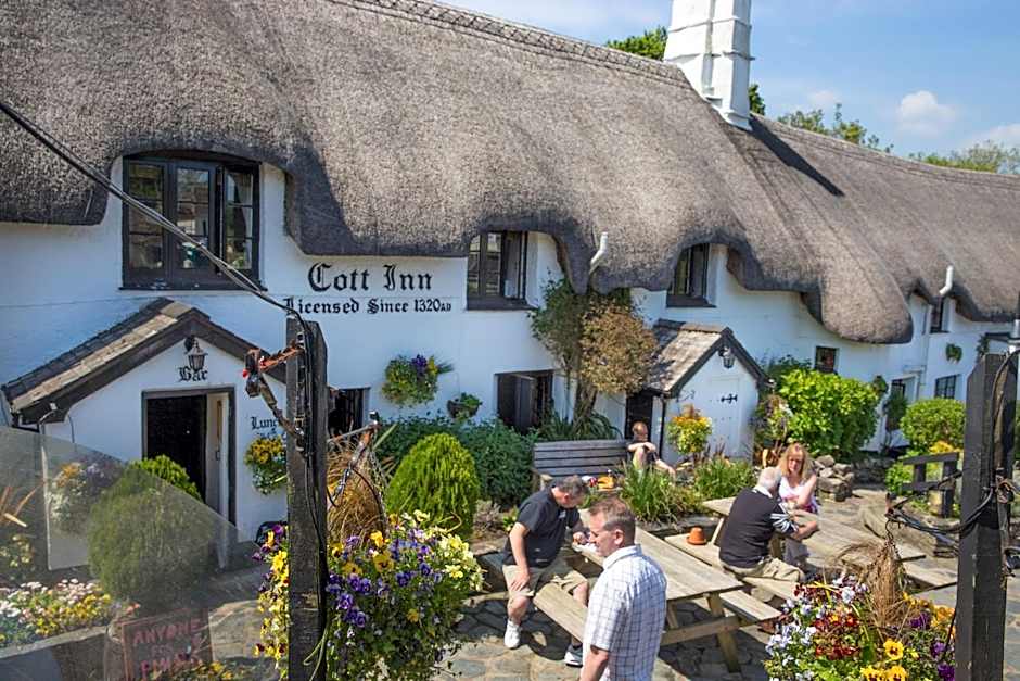 The Cott Inn