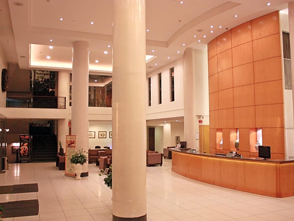 Hotel Supreme Convention Plaza