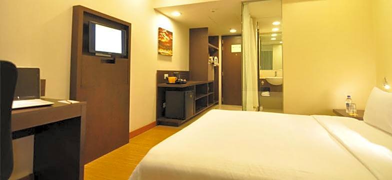 Keys Select by Lemon Tree Hotels, Kochi