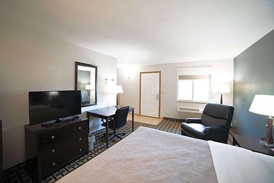 Quality Inn & Suites Watertown