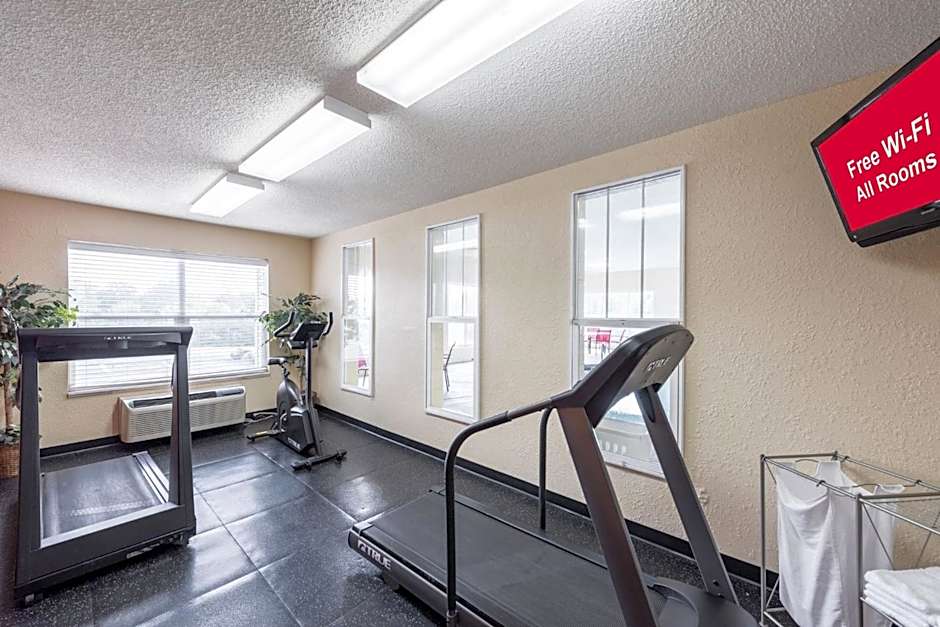 Red Roof Inn & Suites Knoxville East