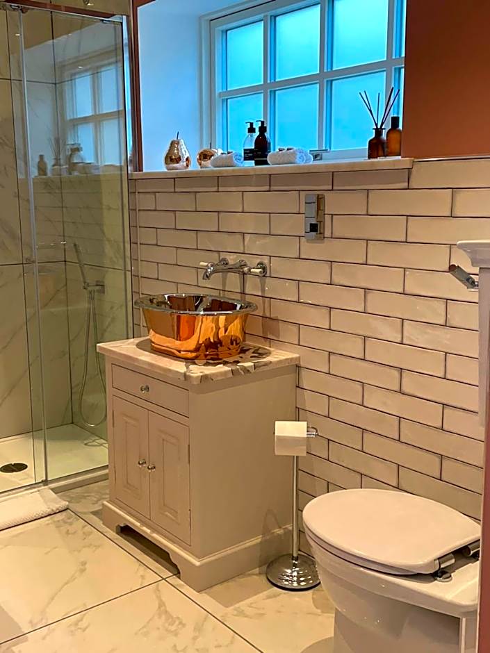 Little Fox Lodge Luxury Hideaway with Hot Tub Glencoe Near Fortwilliam