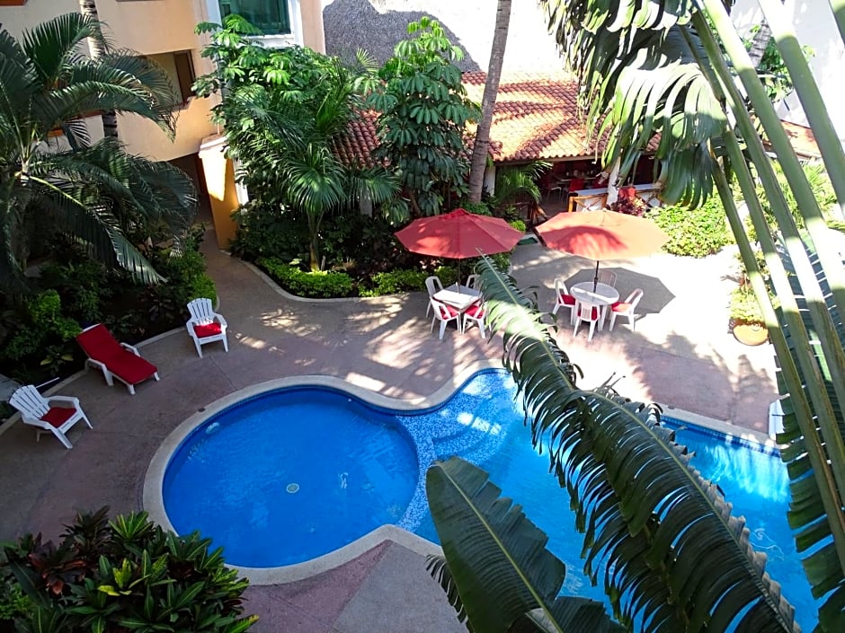 Hotel Palapa Palace Inn