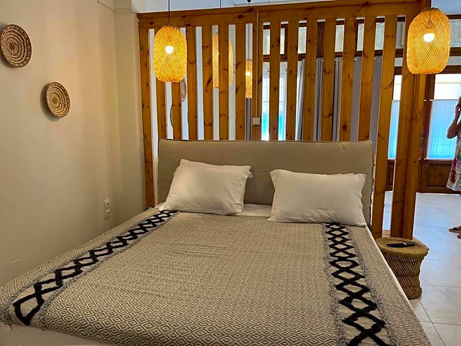 Aegina Town Cozy Escape