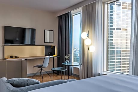 Premium Queen Room