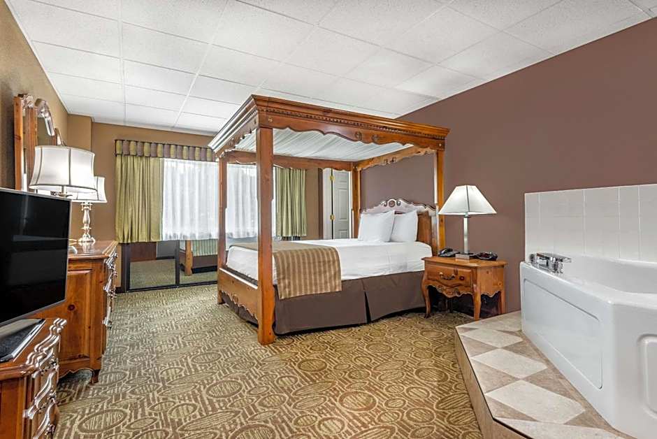 Ramada Hotel & Conference Center by Wyndham Paintsville