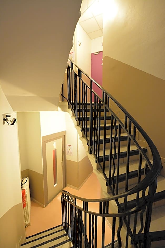 Hotel Lux