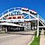 Okoboji Inn & Suites