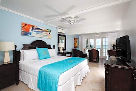 Superior Oceanfront Room