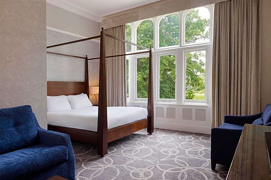 DoubleTree by Hilton St. Anne's Manor