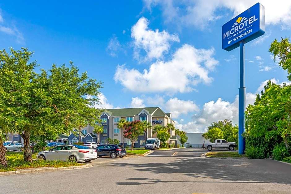 Microtel Inn & Suites by Wyndham Panama City