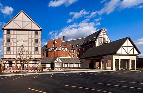 Hotel Royer Urbana Champaign Tapestry Collection by Hilton