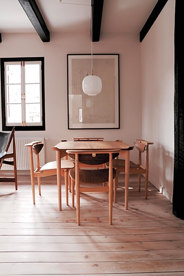 House of Finn Juhl Hakuba