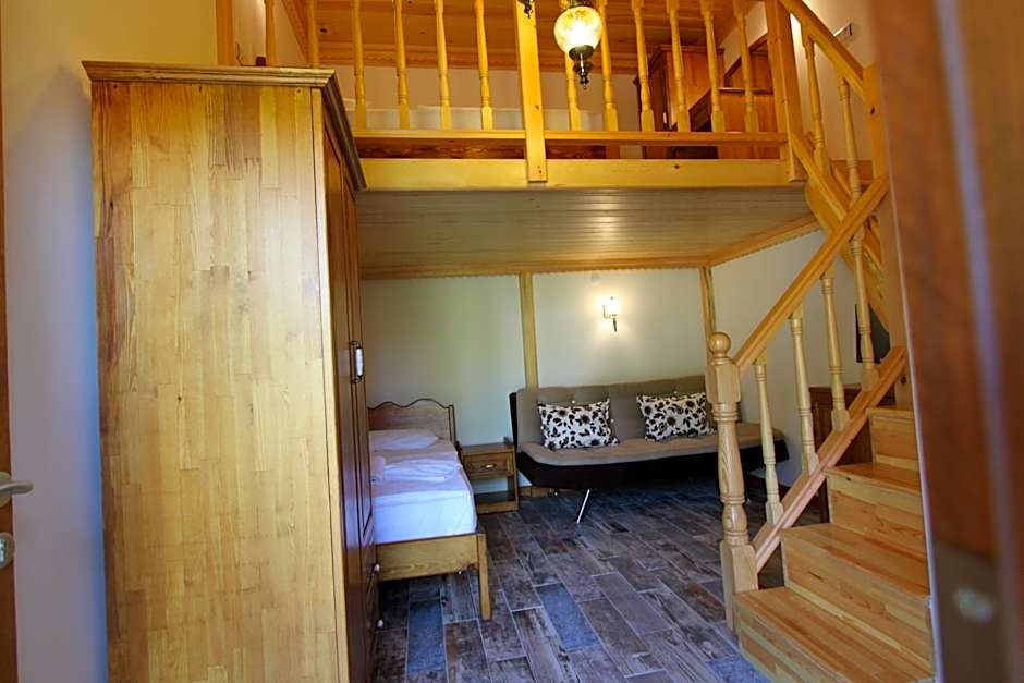 Photo 1 of 4 of Duplex