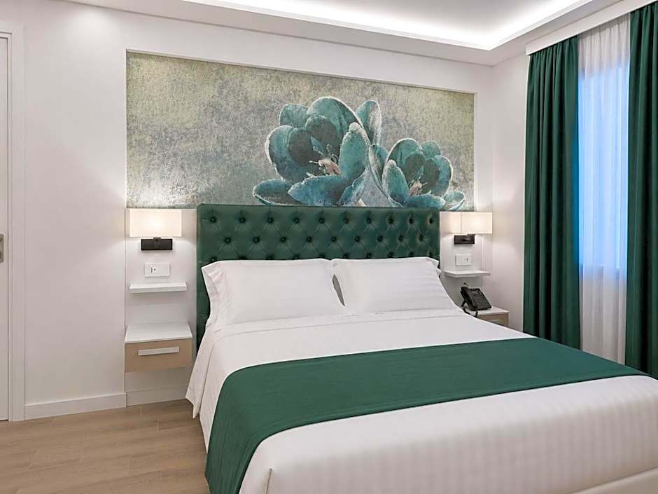 Petit Hotel