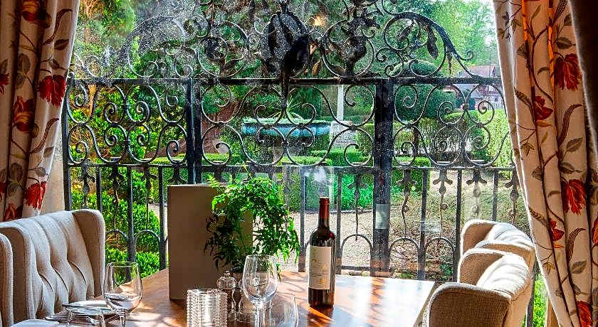 The Five Arrows Hotel