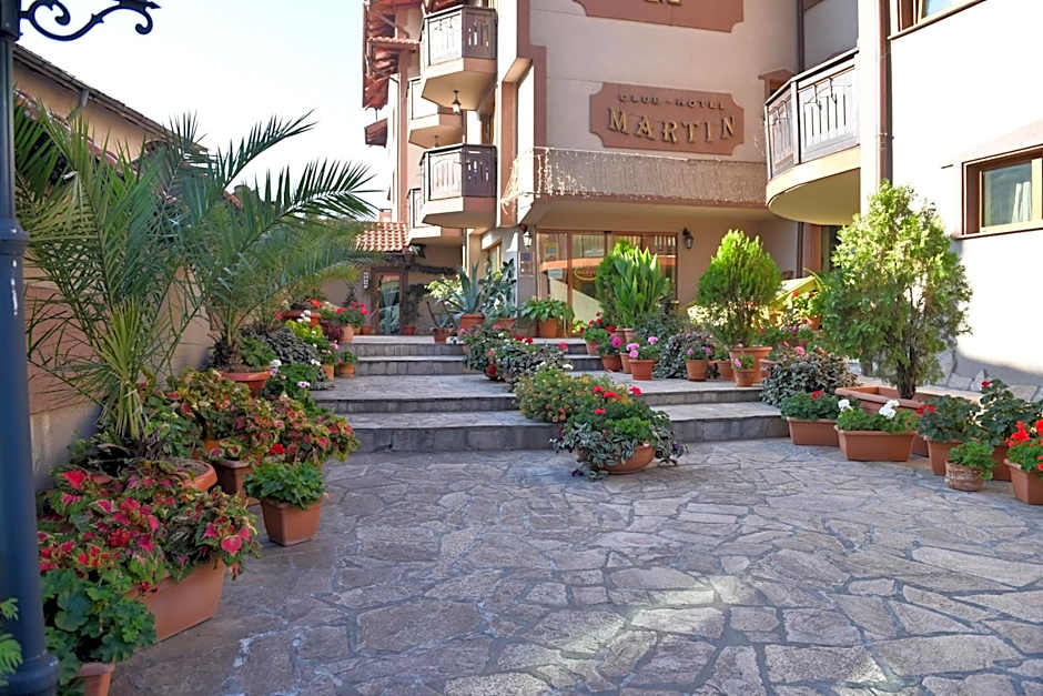 Martin Club Hotel