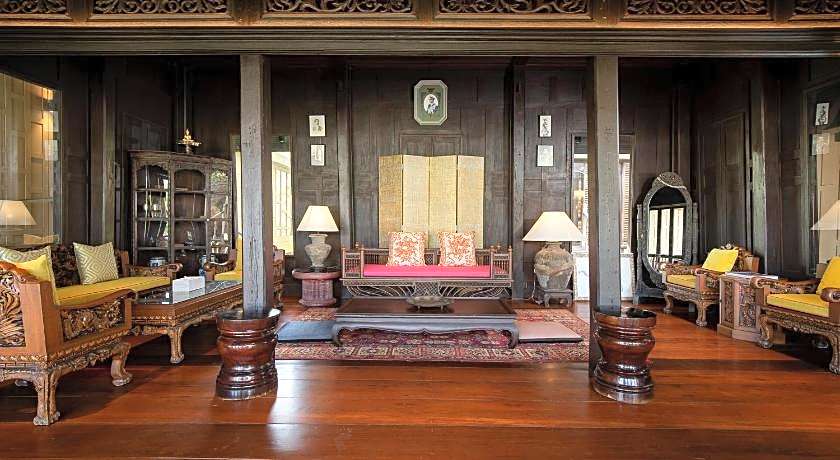 Syama Ayudhya, Residence & Café