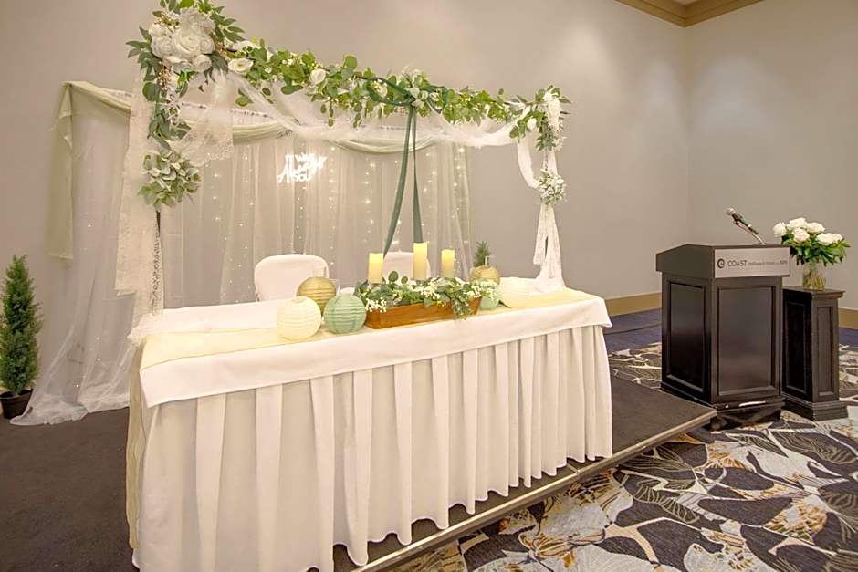 Coast Chilliwack Hotel by APA