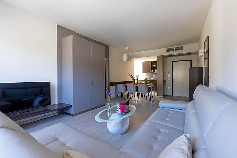 Wall Art Hotel & Residence