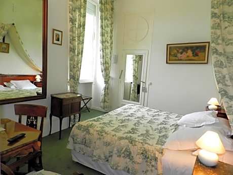 Classic Double or Twin Room