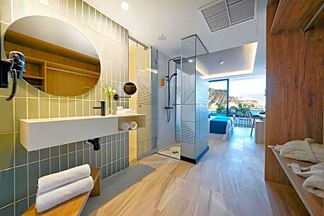 Sea View Junior Suite for 2 Adults