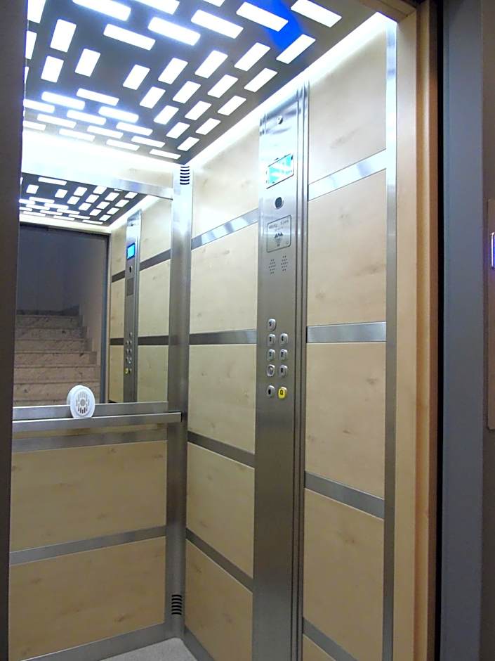 Areté Luxury Room