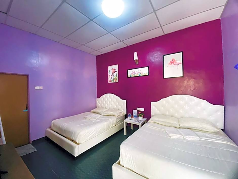 Photo 1 of 3 of Quadruple Room