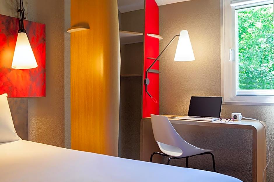 Ibis Budapest Heroes Square Hotel