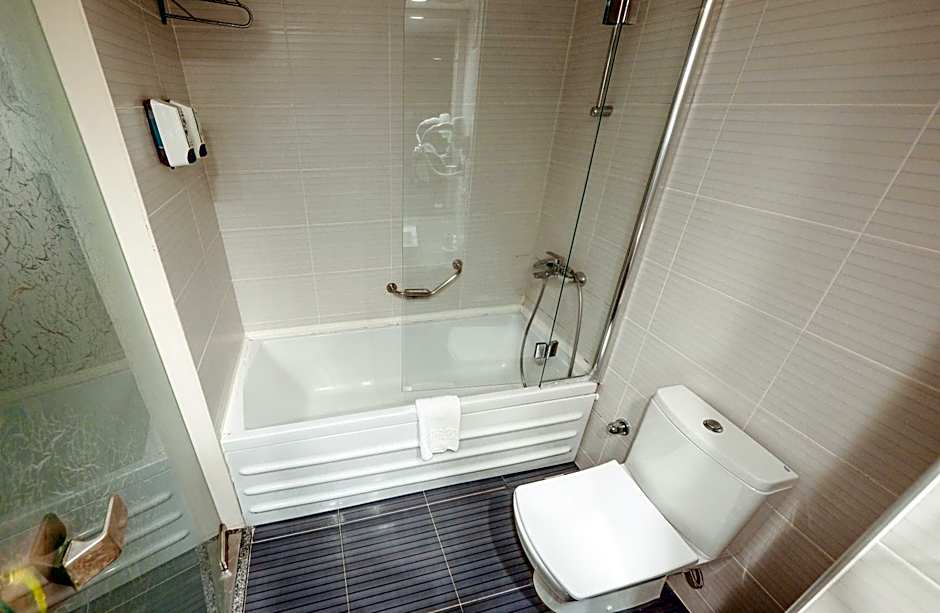Lycus River Thermal Hotel