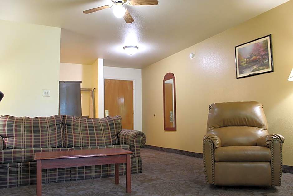 Candlelight Inn Suites Hwy 69 near McAlester