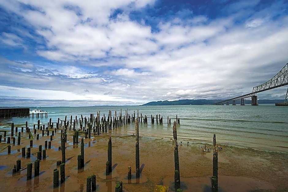 Cannery Pier Hotel & Spa