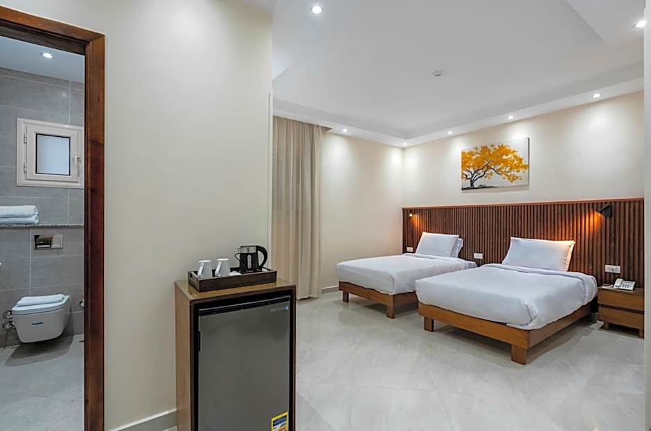 Dream Inn Pyramids View