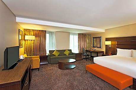 One Bedroom Deluxe Suite One Way Airport Transfer 68 Sqm Walk In Shower And Powder Room