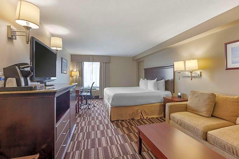 Best Western Plus Orillia Hotel