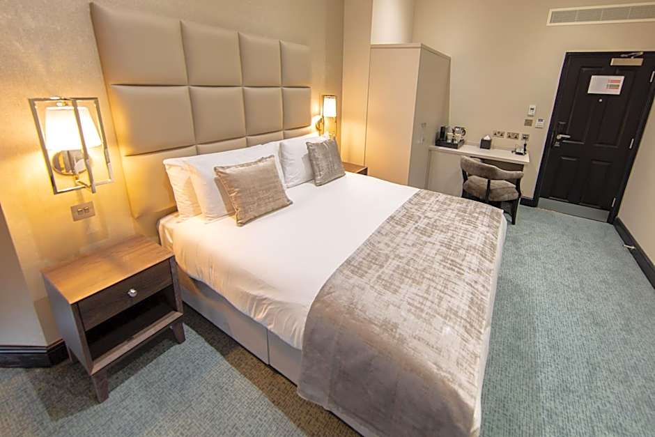 The Crescent Hyde Park