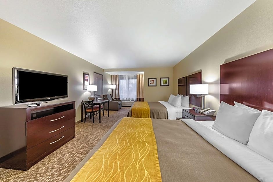 Comfort Inn & Suites Colton