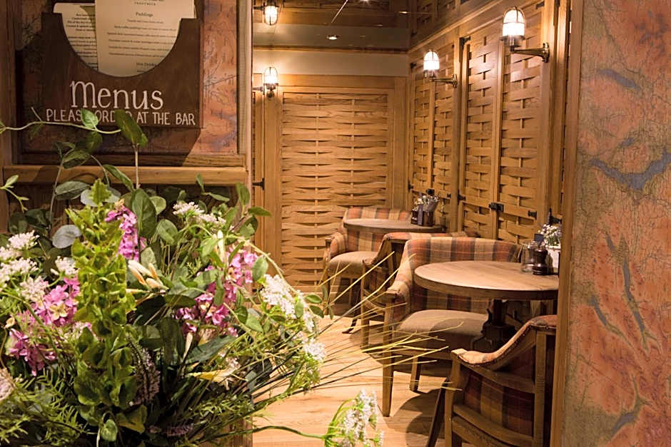 The Queen's Head Hotel