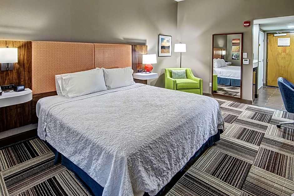 Photo 1 of 4 of 1 King Bed, Hearing/Mobility Accessible, Roll in Shower