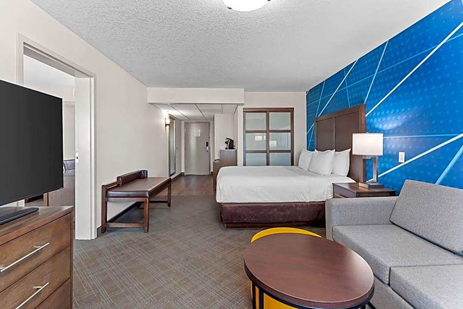 Comfort Inn & Suites Red Deer - Highway 11